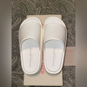 BEACH SLIDES SQUISH BY J SLIDES